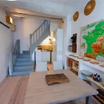 Chez La Fille De L Eclusier