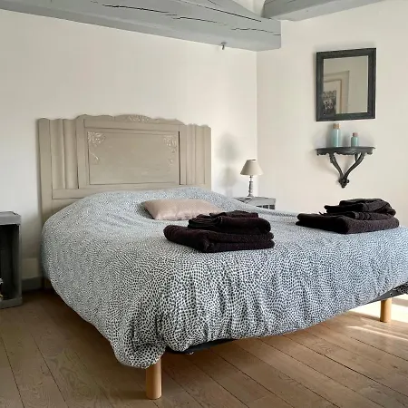 Chez La Fille De Léclusier
